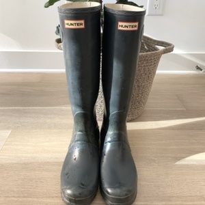 Blue Hunter Boots - used in great condition!